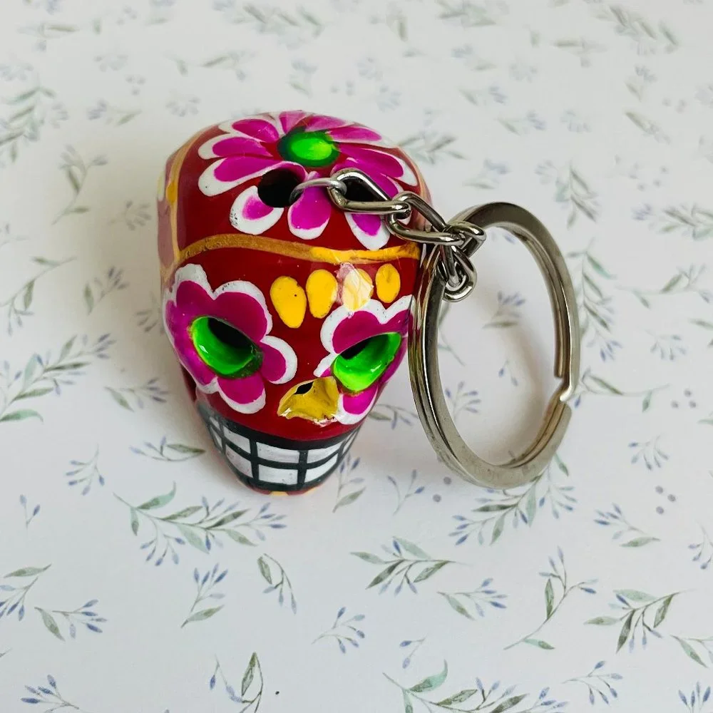 Dia De Los Muertos Colorful Handpainted Skull Keychain/Keyring Mexico NEW